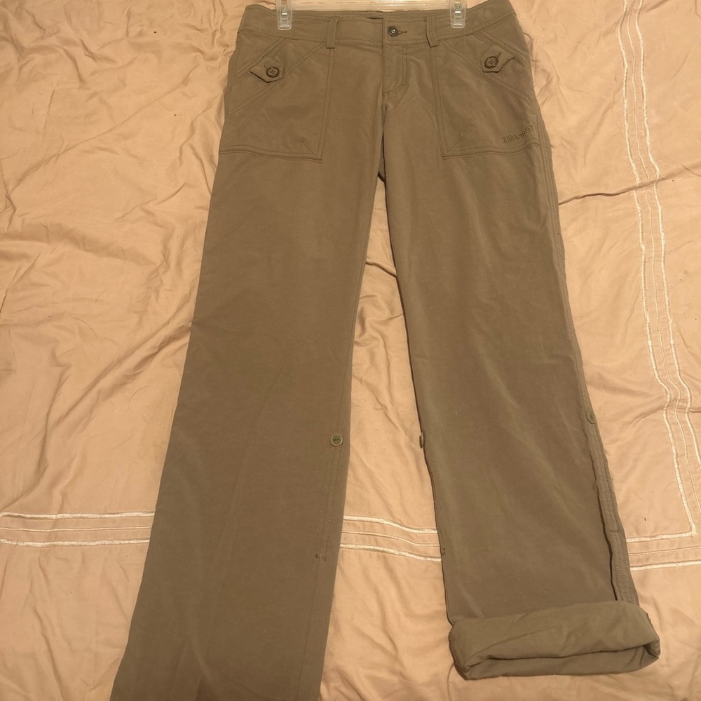 Marmot kaki cargo/cropped pants